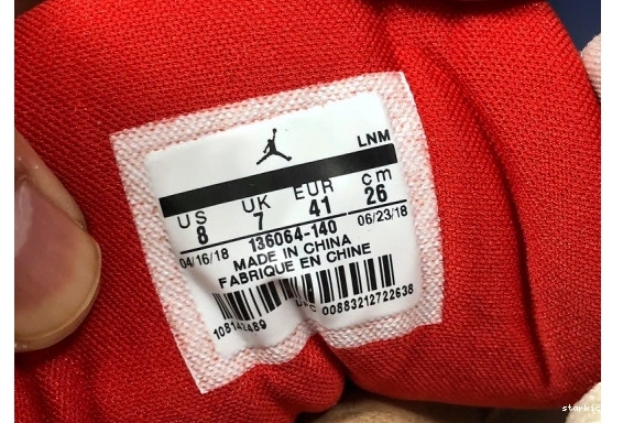 Retro 136064-140 136064-140 International 3  Jordan Flight 0130